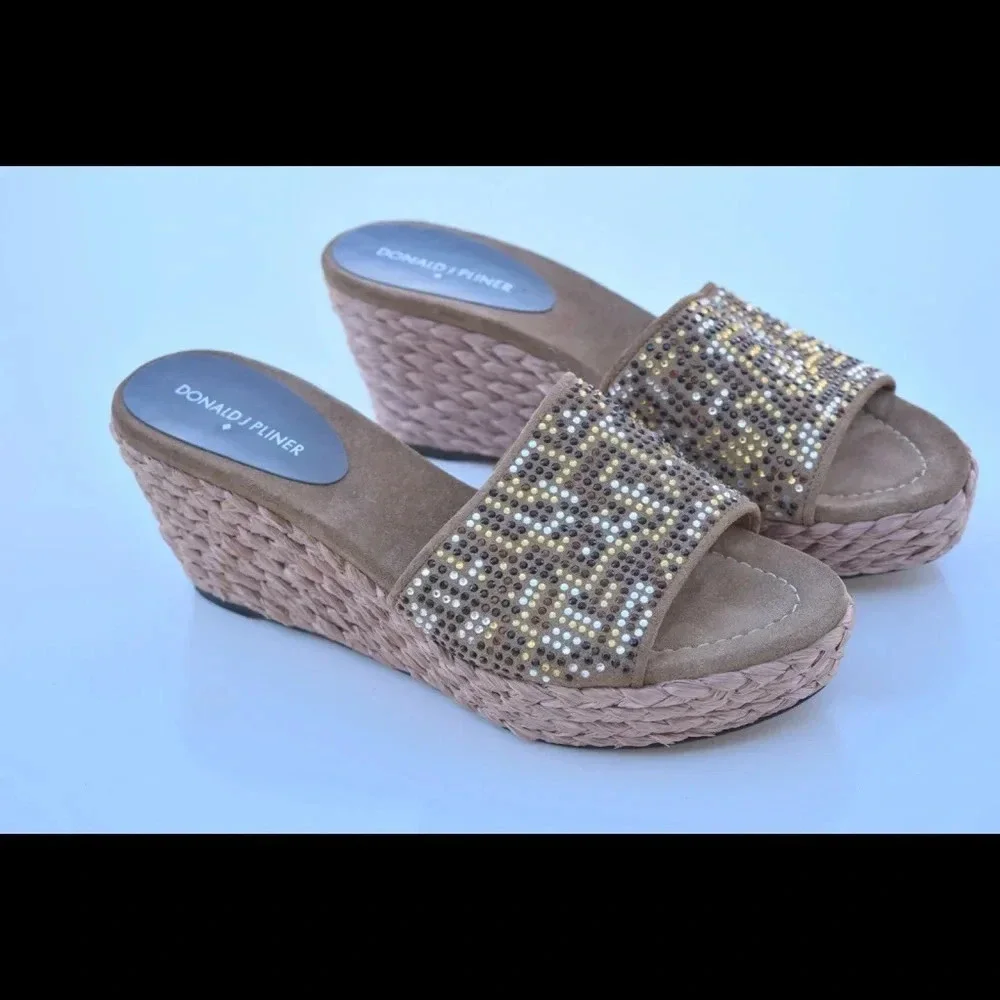 Donald J. Pliner wedges